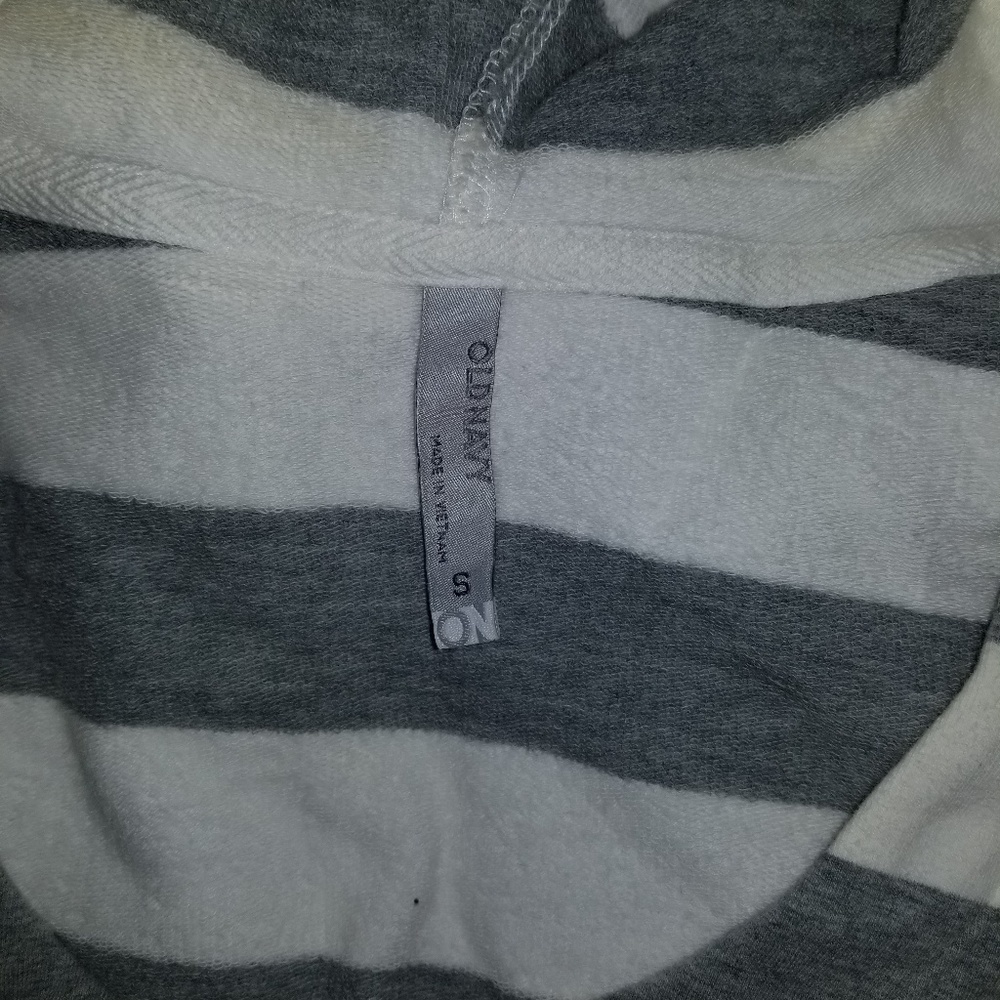 Old Navy pull over hoodie - Picture 3 of 3